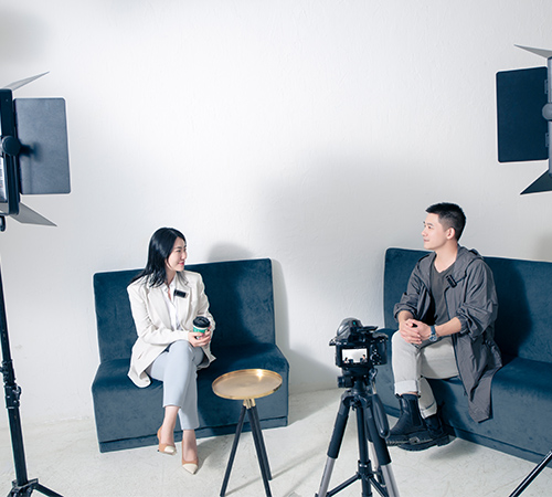 Boya BY-XM6-K2 2.4GHz Ultra-compact Wireless Microphone System Kit