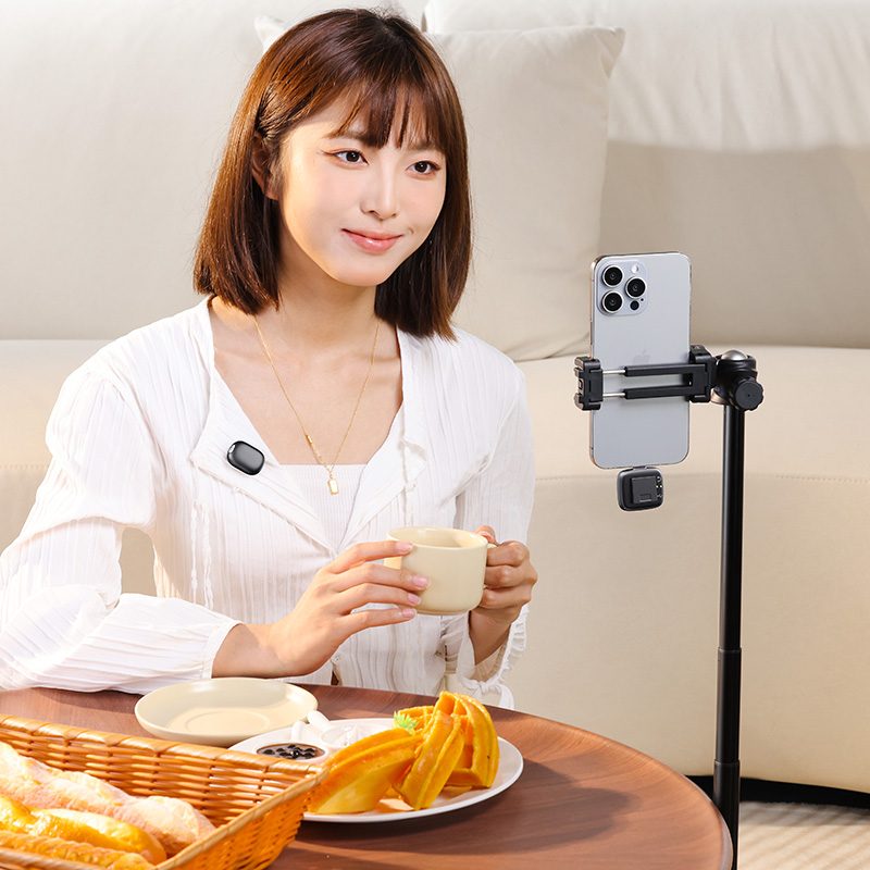 Ulanzi A30 Wireless Lavalier Tiny Microphone